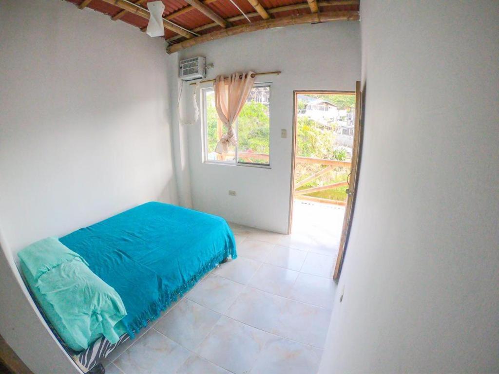 Iguana Beach House Hostel Montanita Exterior photo